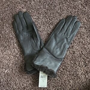 NEW Ann Taylor Loft Brown Leather Fur Trim Gloves S